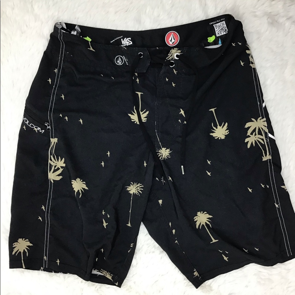 Volcom Clinch Fly Board Shorts Mens Size 30 Long (